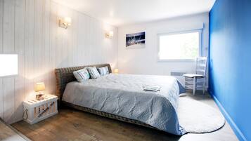 4 bedrooms, iron/ironing board, free WiFi