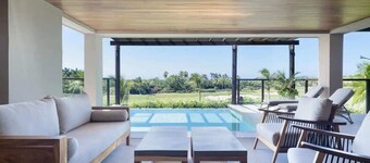 Condo w/ Private Chef & Oceanview near St. Regis