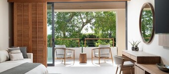 Beachfront Residence Inside the Gates - Surf Club