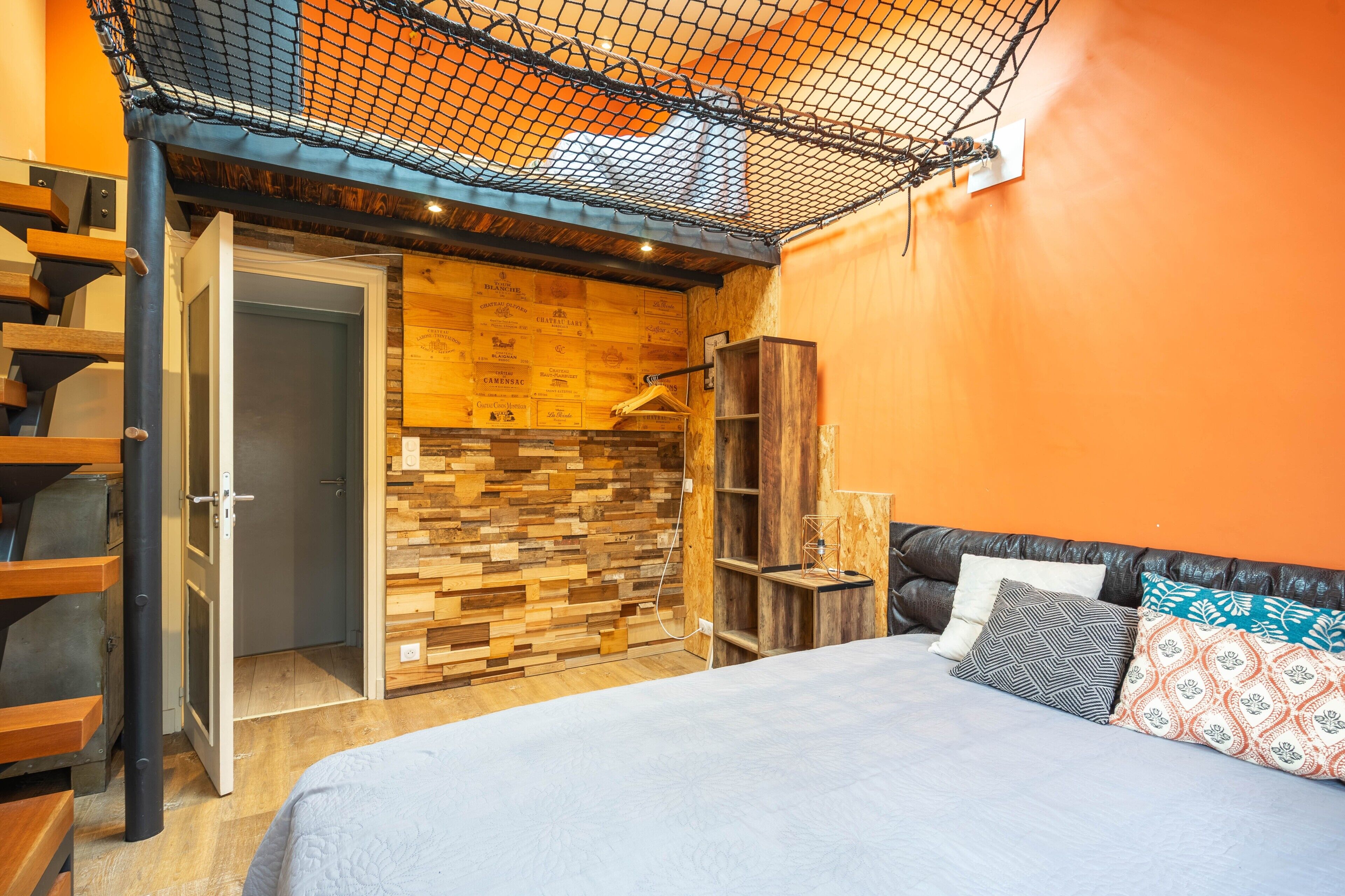 2 dormitorios, tabla de planchar con plancha, wifi gratis y ropa de cama