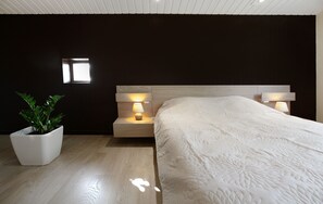 2 chambres, fer et planche à repasser, Wi-Fi gratuit, draps fournis