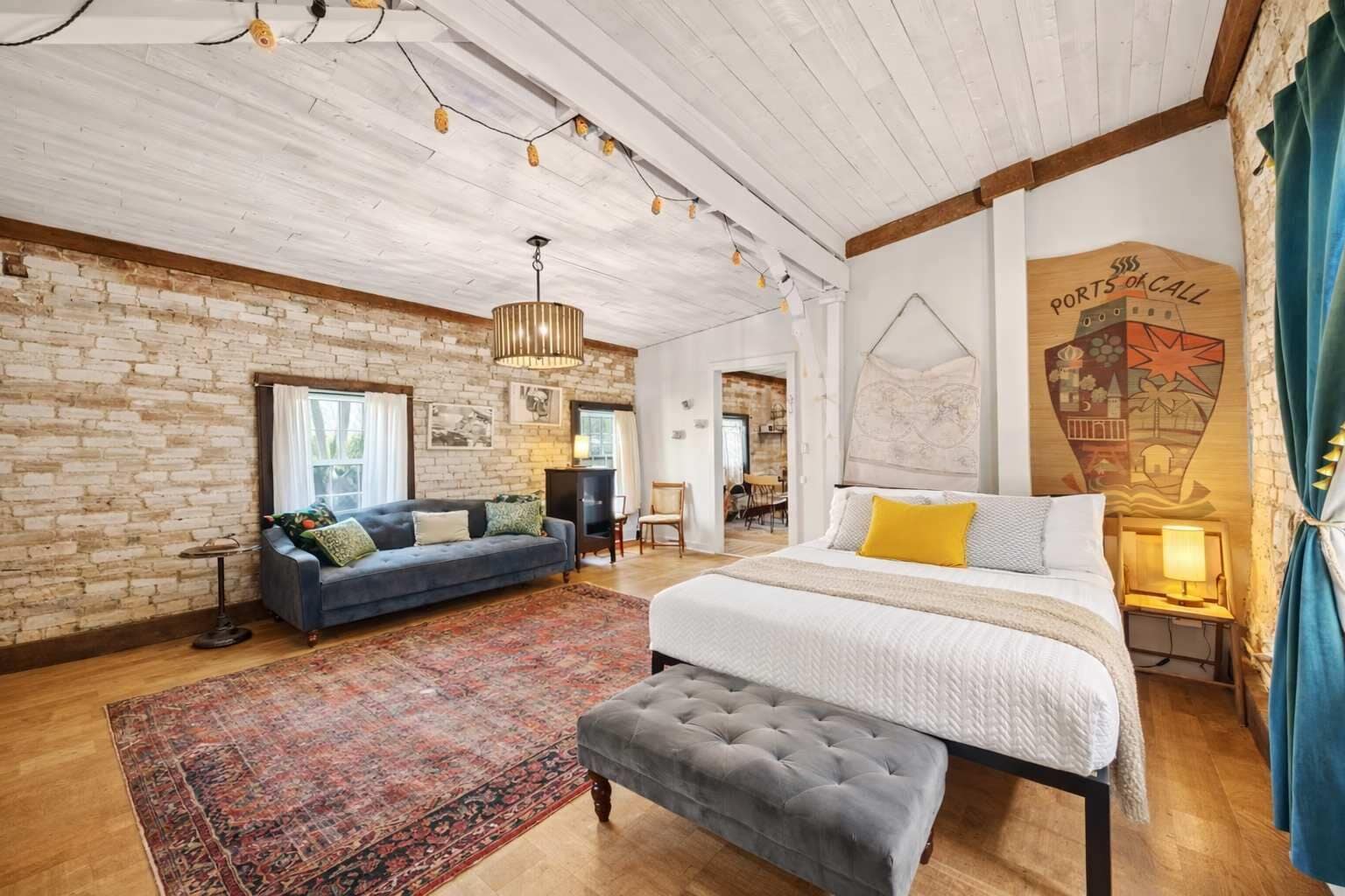 1 habitación, tabla de planchar con plancha, wifi y ropa de cama 