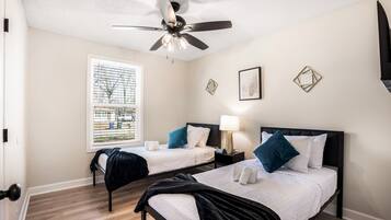 3 bedrooms, iron/ironing board, free WiFi, bed sheets