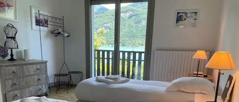 6 Schlafzimmer, Bügeleisen/Bügelbrett, WLAN, Bettwäsche