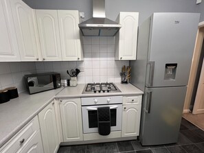 Fridge, microwave, oven, coffee/tea maker