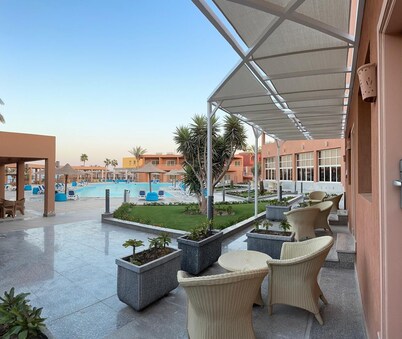 Vai by Romance Hotel & Aqua Park