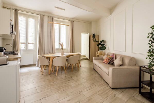 Apartment, Non Smoking | Private kitchen