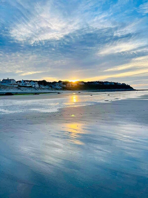 Beach nearby, sun loungers