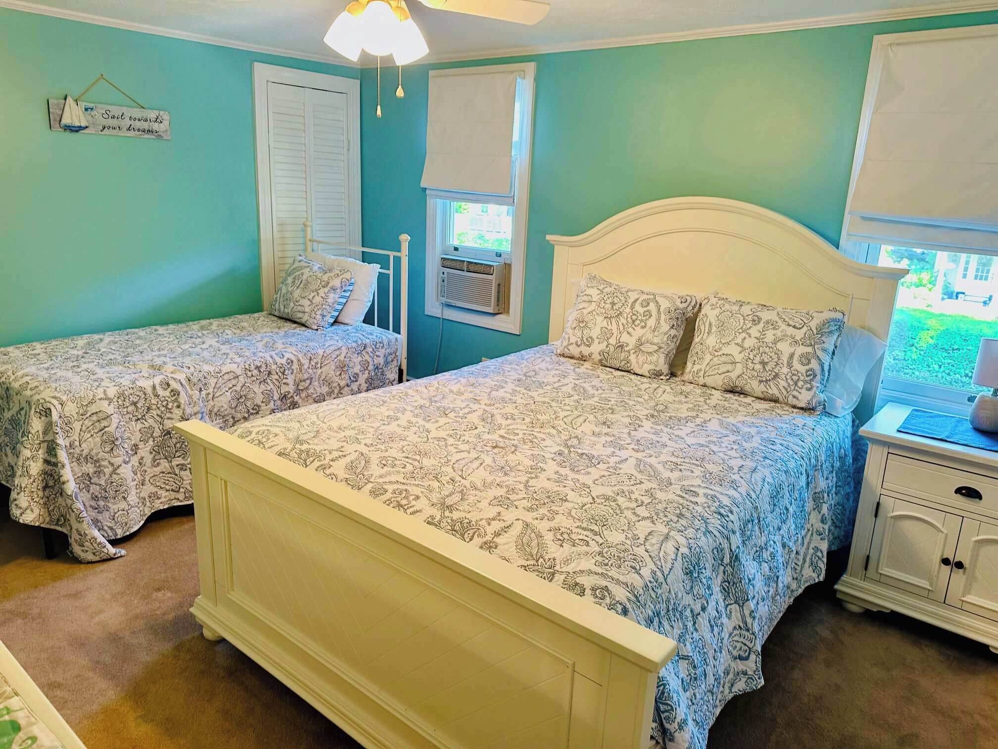 5 slaapkamers, een bureau, een strijkplank/strijkijzer, gratis wifi