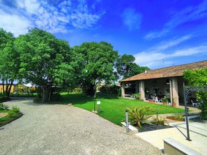 Mặt tiền nơi lưu trú