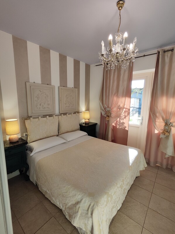 Deluxe Double Room, Garden View