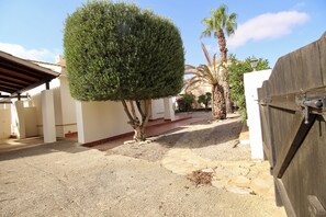 Property grounds - HL 007 Holiday Rentals 3 bedroom 2 bathroom villa (MC)