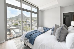 2 chambres, bureau, fer et planche à repasser, Wi-Fi gratuit