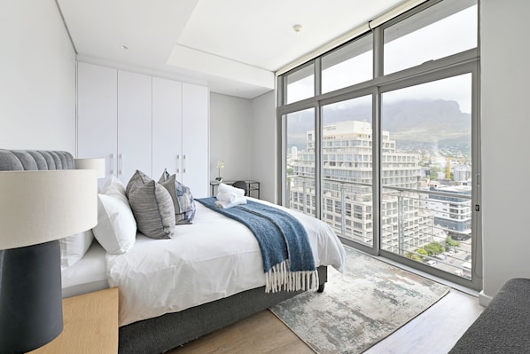 2 chambres, bureau, fer et planche à repasser, Wi-Fi gratuit