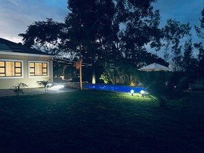House, Smoking | 2 bedrooms - Stunning 2 bed With Pool - 2275 (Harare)