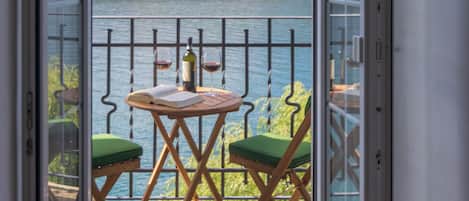 Apartment, 2 Bedrooms, Smoking, Terrace | Balcony