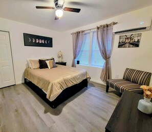 3 chambres, fer et planche à repasser