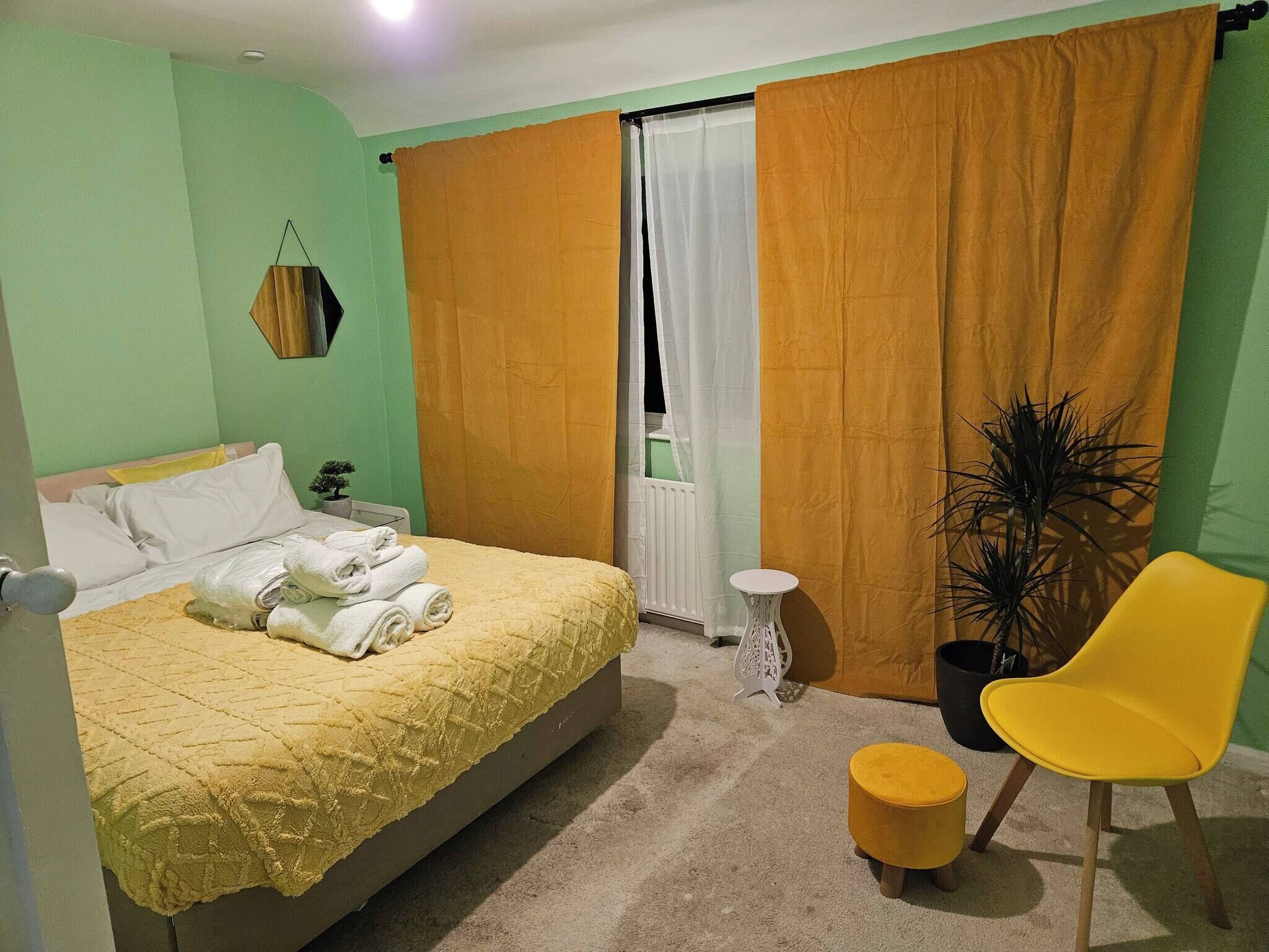 House, 3 Bedrooms, Garden View