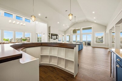 Brand New Oceanfront Home + Pets Stay Free!