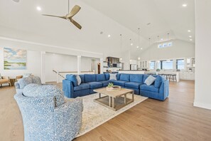 Tv, eldstad, tv-spel och dvd-spelare