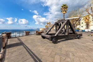 Property grounds - Holiday Home 'La Casa Nel Bosco' with Shared Pool, Wi-Fi and Air Conditioning (Alghero)