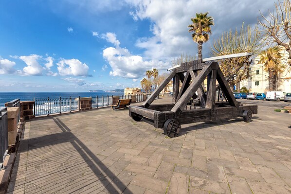 Property grounds - Holiday Home 'La Casa Nel Bosco' with Shared Pool, Wi-Fi and Air Conditioning (Alghero)