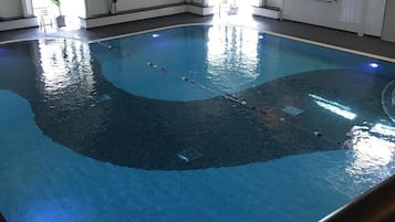 Cabin | Pool | Indoor pool