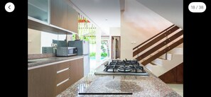 Villa, 4 Bedrooms, Smoking, Private Pool | Interior