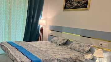 In-room safe, iron/ironing board, free WiFi