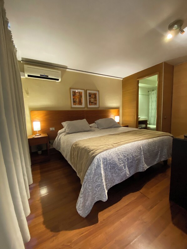 1 chambre, fer et planche à repasser, Wi-Fi, draps fournis