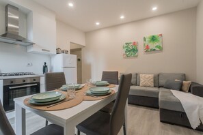 Apartment | 2 bedrooms - Zezio 44 in Como With 2 Bedrooms and 1 Bathrooms (Como)