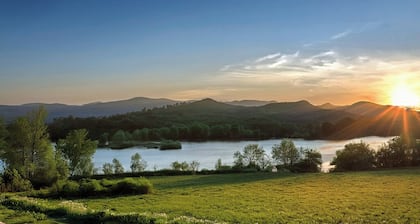 Erlebe die Natur hautnah – Übernachtung am Fuße des Făgăraș-Gebirge