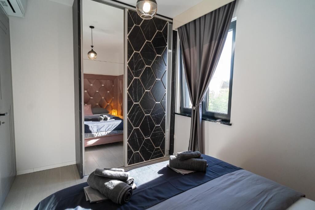 Apartment, Patio, Courtyard View | 3 bedrooms, desk, laptop workspace, soundproofing