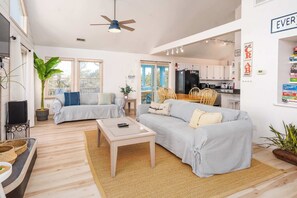 Unclassified image, 4 of 51, button