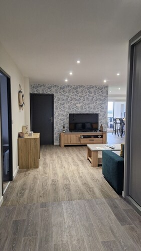 LE PETIT PARADIS Very spacious house with lovely garden terrace 