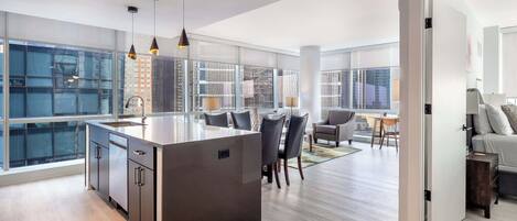 المنشأة من الداخل