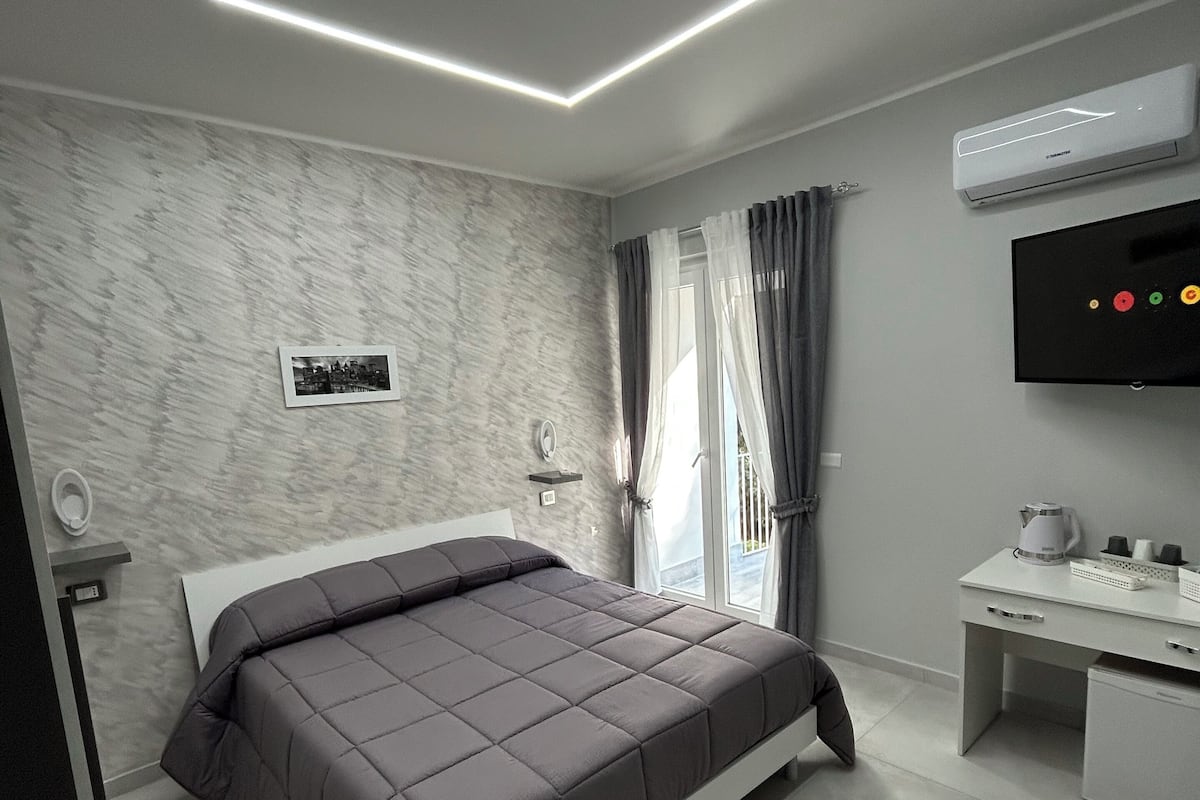 Deluxe Double Room, Garden View | Free WiFi