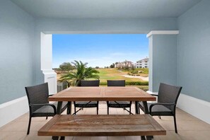 Outdoor dining - First Floor Condo with Golf Course Views (Kissimmee)