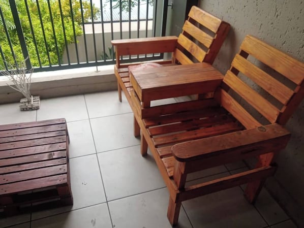 Apartment, 3 Bedrooms, Balcony | Property grounds - Pool Bbq 3Br 2baths Parking Secure Family Friendly (Johannesburg)