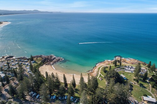 Rocky Shores Hideaway