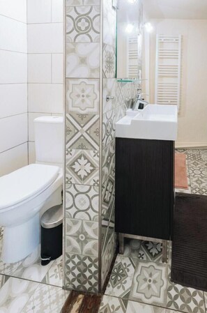 Shower, hair dryer - Superb Appart for 4 - Panthéon / Emily in Paris (Paris)