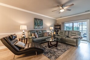 公寓客房, 3 間臥室 | 起居區