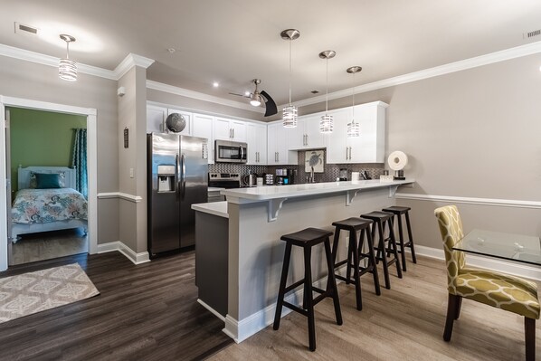 Private kitchen - Magnolia Pointe Luster Leaf 4843-302 3 Bedroom Condo (Myrtle Beach)