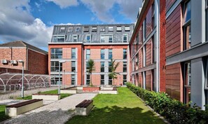 ด้านหน้าที่พัก