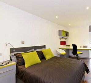Single Room, Non Smoking | Blackout curtains, free WiFi