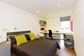 Chambre simple, non-fumeur | Rideaux d’obscurcissement, accès au Wi-Fi (inclus)