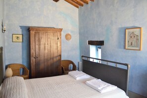 Apartment, Hill View | 2 bedrooms, free WiFi - Appartamento La Torretta Di Pietra (Monteleone d'Orvieto)