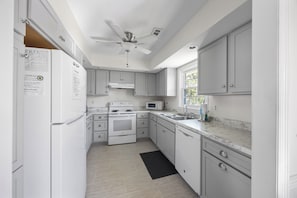 Dishwasher, coffee/tea maker