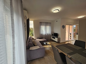 TV - Apartment ULIKA Pula (Pula)