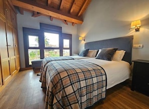 3 chambres, fer et planche Ă repasser, Wi-Fi, draps fournis